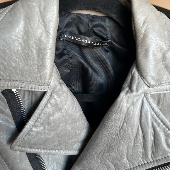 2008 BALENCIAGA LEATHER MOTO JACKET in Light Grey, size 38 - Picture 4 of 16